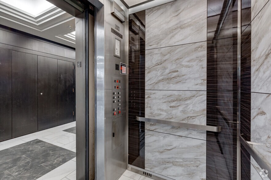 More Photos Of 6846 S Canton Ave, Tulsa Unknown For Lease