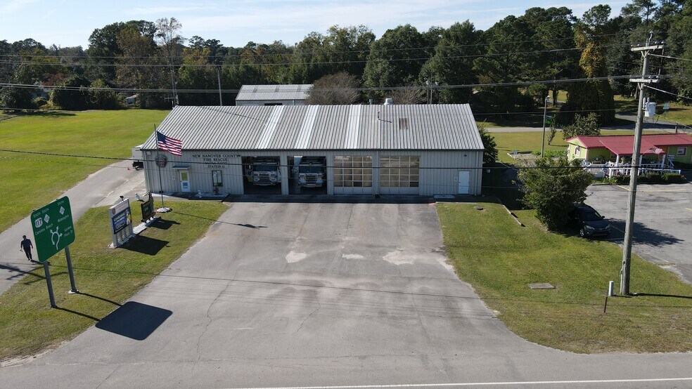 More Photos Of 5311 Castle Hayne Rd, Castle Hayne Flex For Lease