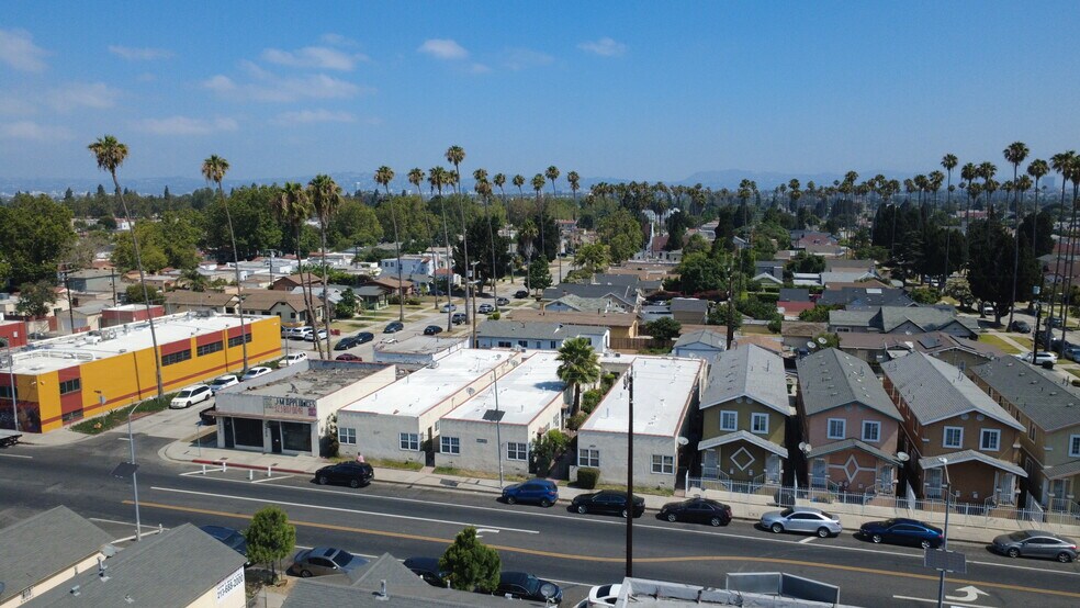 More Photos Of 2417 W Vernon Ave, Los Angeles Apartments For Sale