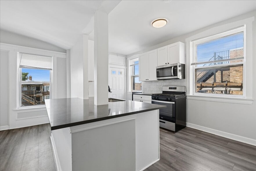 More Photos Of 4530 King Dr, Chicago Apartments For Sale