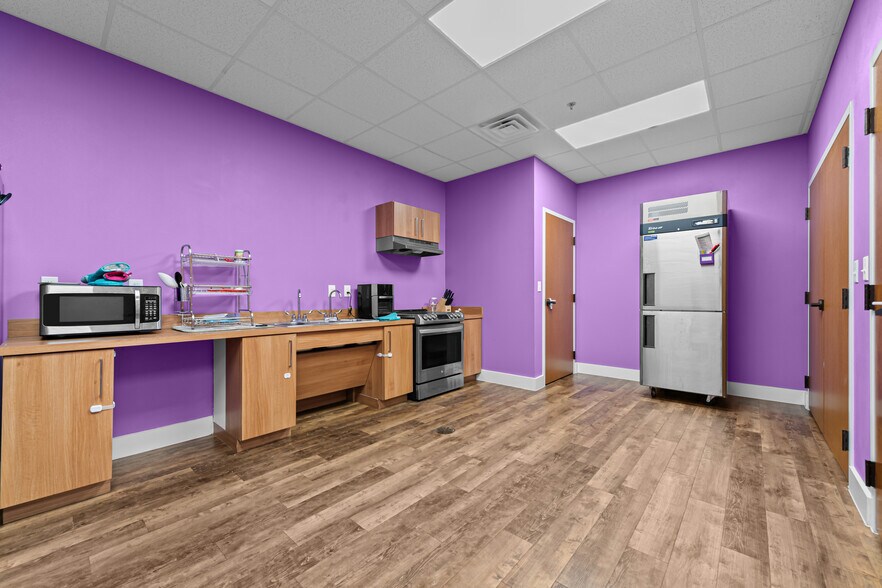 More Photos Of 681 George Hopper Rd, Midlothian Daycare Center For Sale