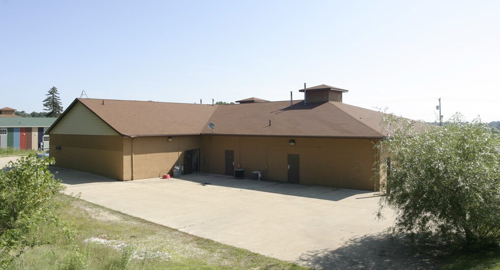 More Photos Of 2086 Romig Rd, Akron Unknown For Lease