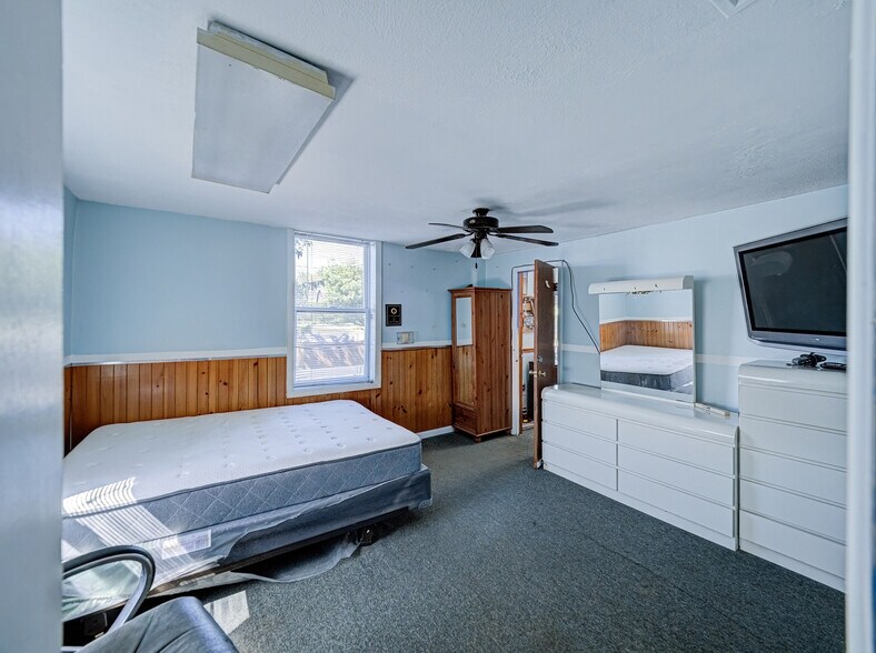 More Photos Of 929 NJ-12 Hwy, Frenchtown Flex For Sale
