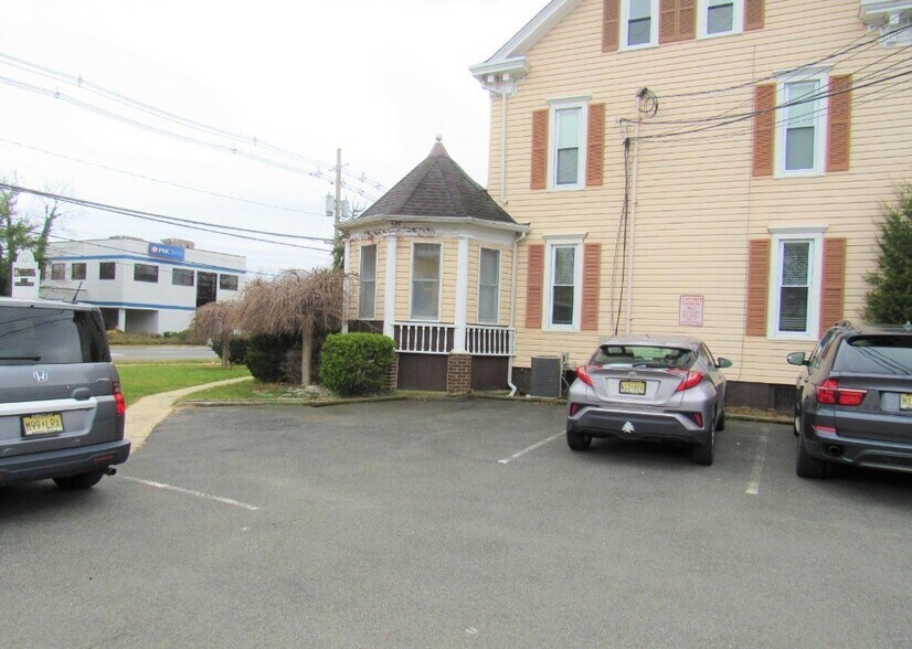 More Photos Of 623 Georges Rd, North Brunswick Office For Lease