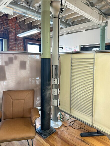 More Photos Of 412 Main St, Utica Warehouse For Lease