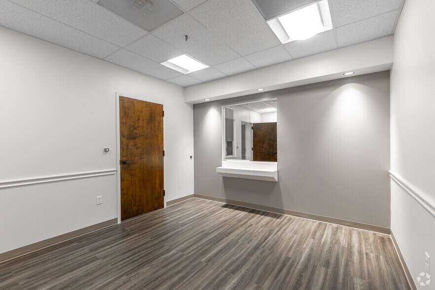 More Photos Of 7777 Forest Ln, Dallas Healthcare For Sale