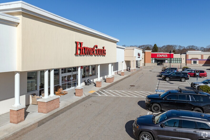 More Photos Of Route 78 @ Route 1, Westerly Unknown For Lease