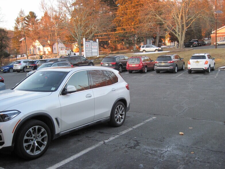 More Photos Of 1910 Washington Valley Rd, Martinsville Storefront Retail Office For Sale