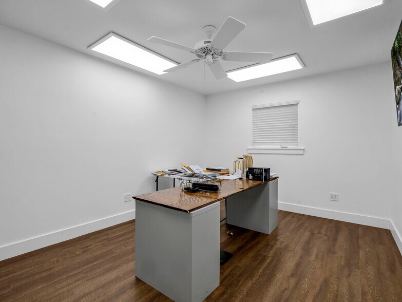 More Photos Of 147 E Court St, Rutherfordton Office Residential For Sale