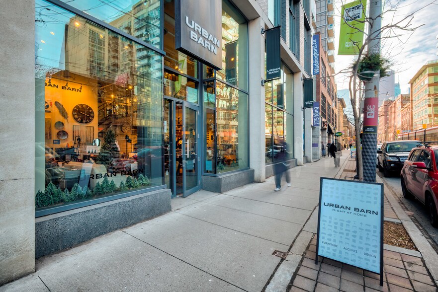 More Photos Of 275 King St E, Toronto Apartments For Lease