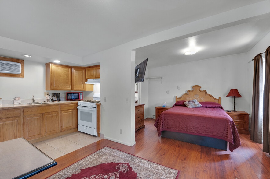 More Photos Of 2105 E Platte Ave, Colorado Springs Hotel For Sale