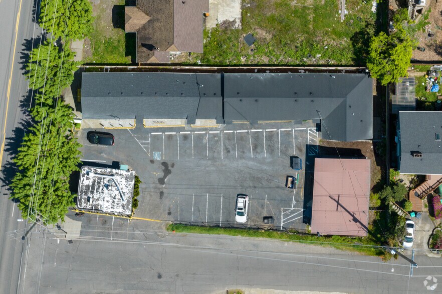 More Photos Of 11518 NE Sandy Blvd, Portland Apartments For Lease