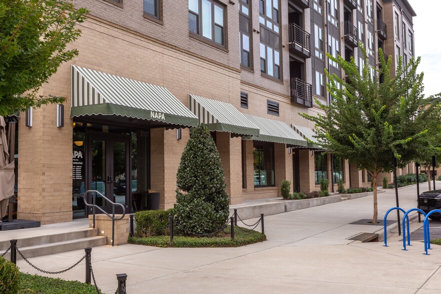 More Photos Of 3700 Glenwood Ave, Raleigh Unknown For Lease