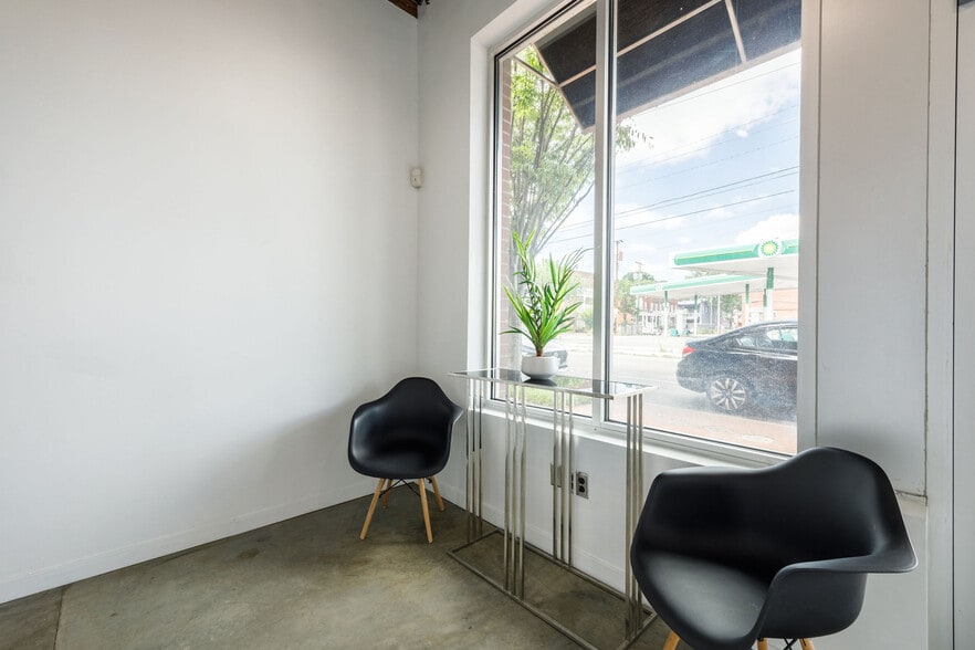 More Photos Of 1919-1921 W Cary St, Richmond Storefront Retail Residential For Sale