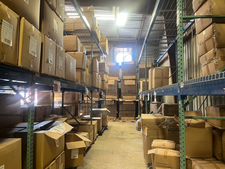 More Photos Of 1310 53rd St, West Palm Beach Manufacturing For Lease