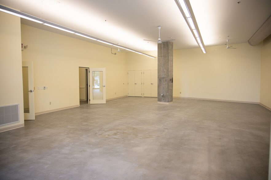 More Photos Of 601 W Rosemary St, Chapel Hill Apartments For Sale