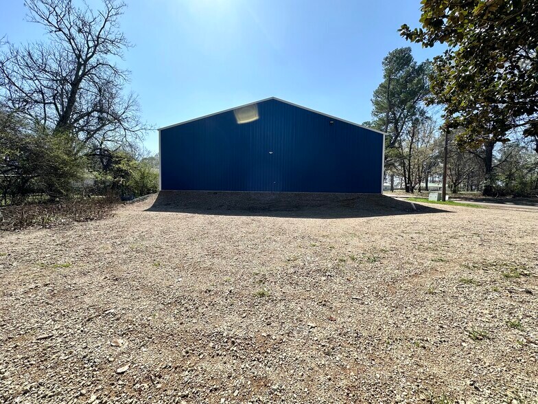 More Photos Of 1013 E New Boston Rd, Nash Warehouse For Sale