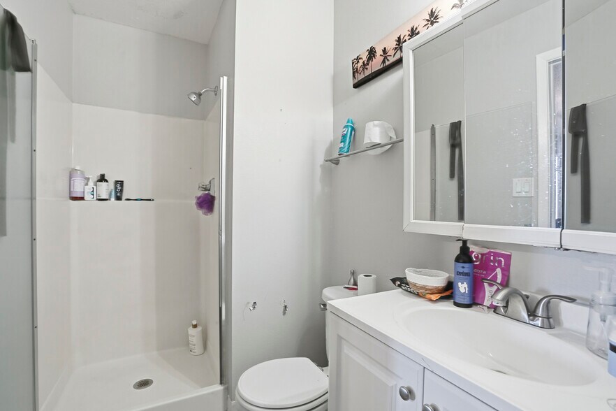 More Photos Of 10635 W 7th Ave, Lakewood Apartments For Sale