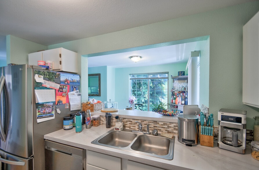 More Photos Of 1103 Creekwood Ct SE, Olympia Multifamily For Sale