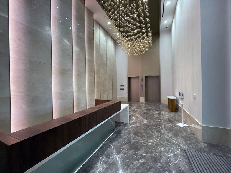 More Photos Of 1801 Post Oak Blvd, Houston Office For Lease