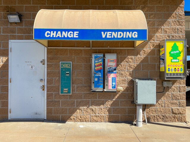 More Photos Of 223 Main, Newkirk Service For Sale