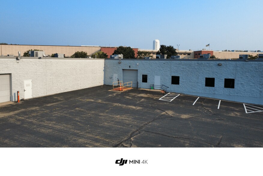 Primary Photo Of 700-865 5th St S, Hopkins Flex For Sale