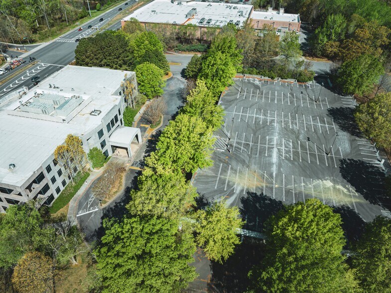 More Photos Of 5955 State Bridge Rd, Johns Creek Coworking Space