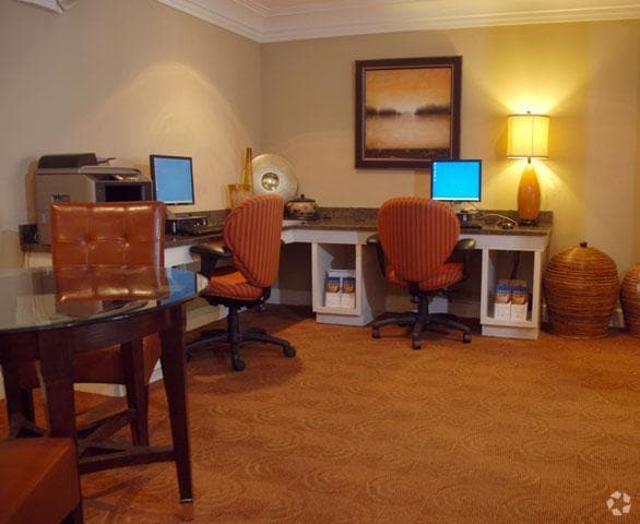 More Photos Of 1901 West St, Annapolis Apartments For Lease