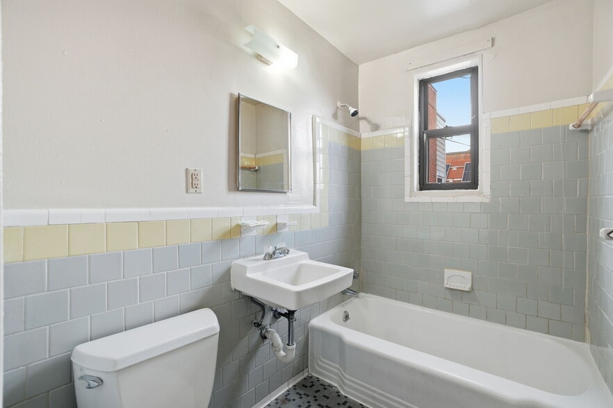 More Photos Of 1836-1844 Central Pl NE, Washington Apartments For Sale