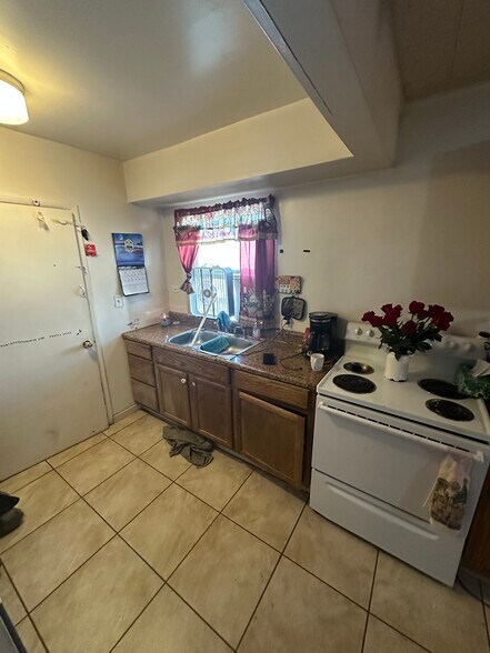 More Photos Of 2345 Cedar St, Holt Apartments For Sale