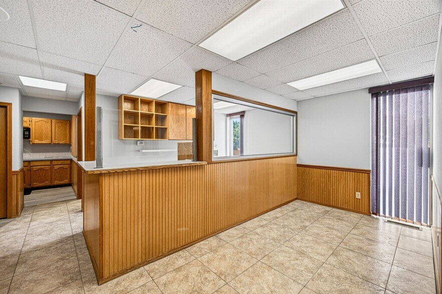 More Photos Of 975 5th St, Elko Office For Lease