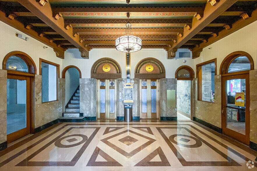 More Photos Of 45 W Jefferson St, Phoenix Office For Lease