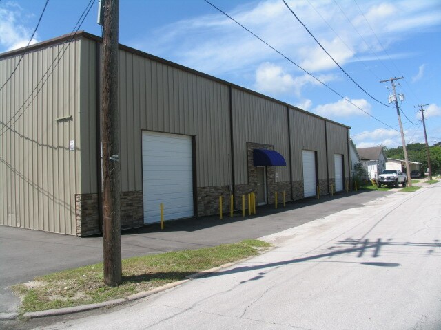 More Photos Of 342 W Michigan Ave, Deland Warehouse For Lease