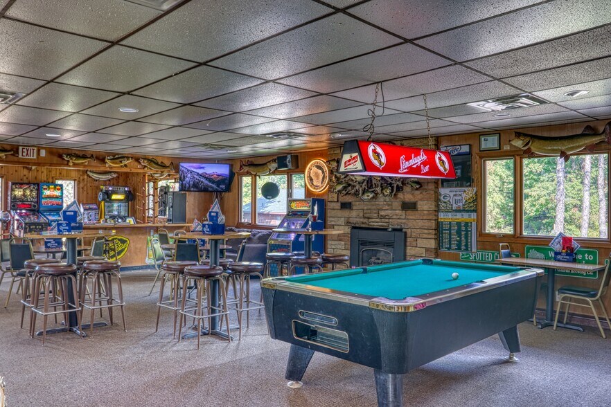 More Photos Of 8534 N Deerfoot Rd, Hayward Hotel For Sale