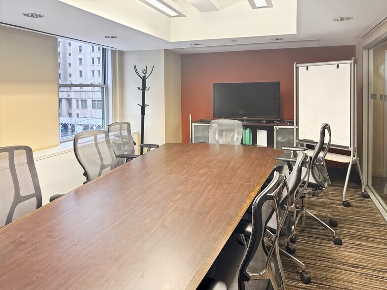 More Photos Of 57 W 57th St, New York Coworking Space