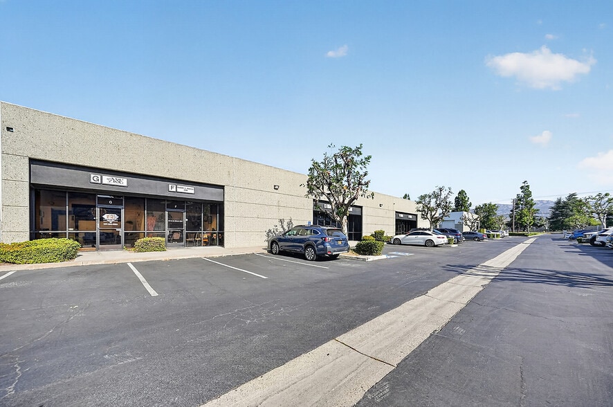More Photos Of 550-590 E Arrow Hwy, San Dimas Warehouse For Lease