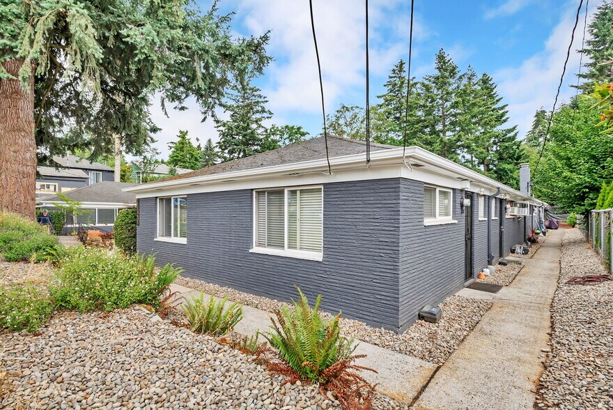More Photos Of 206-240 NE 66th Ave, Portland Apartments For Sale