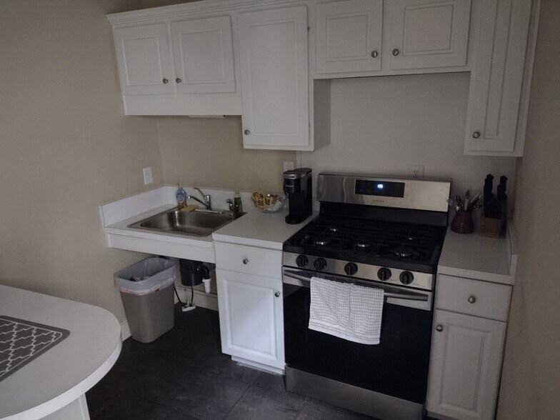 More Photos Of 5207 Belle Wood Ct, Buford Warehouse For Sale