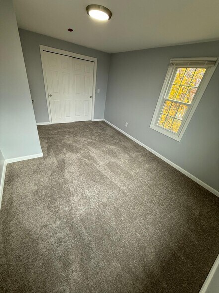 More Photos Of 10-26 Saratoga Ave, Pawtucket Apartments For Sale