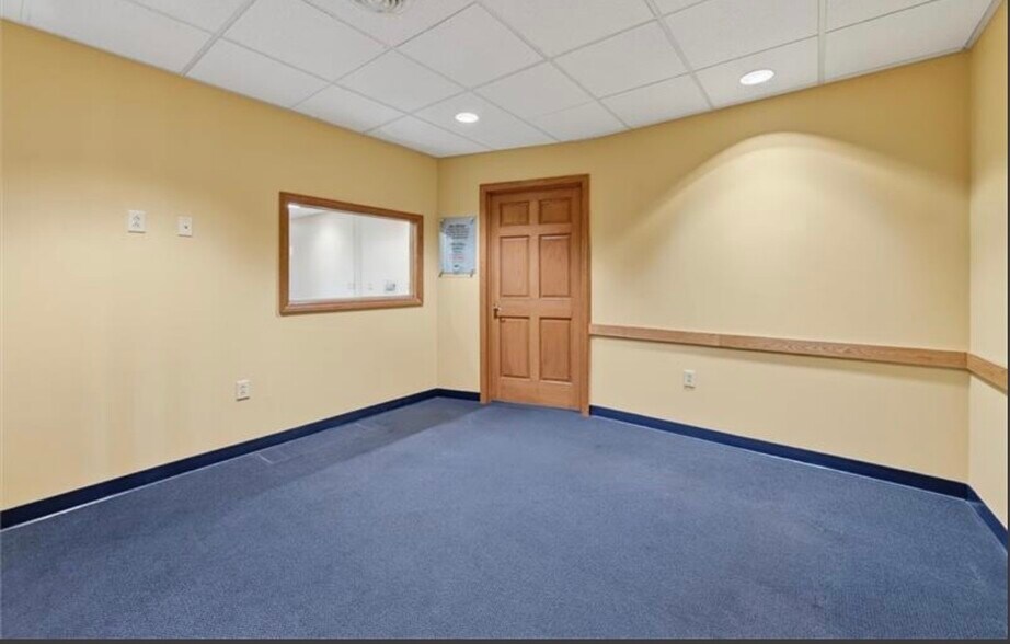 More Photos Of 155 E Market St, Blairsville Medical For Sale