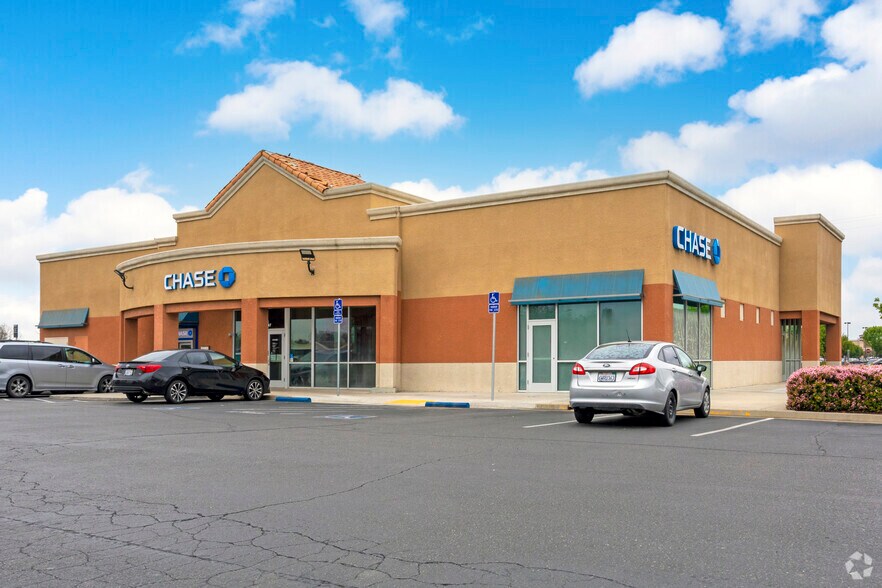 More Photos Of 2001-2295 W Cleveland Ave, Madera Unknown For Lease