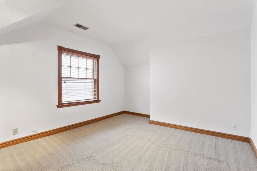 More Photos Of 197 Kent St, Saint Paul Multifamily For Sale