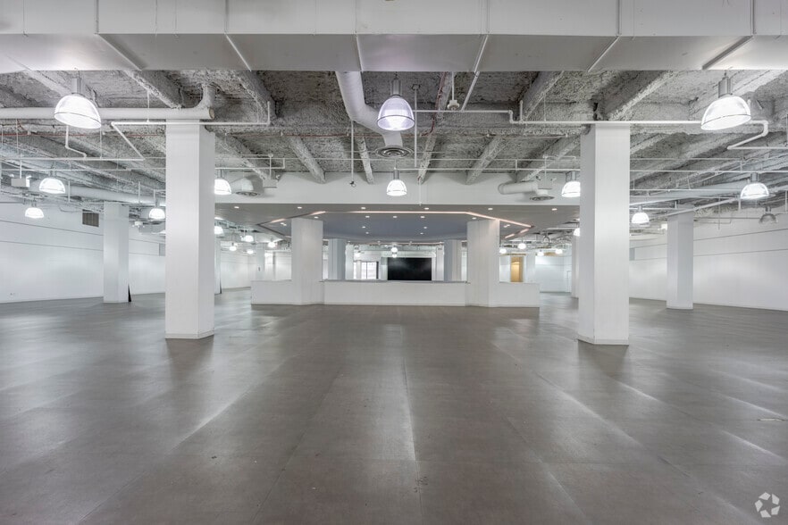 More Photos Of 100 Greyrock Pl, Stamford Unknown For Lease