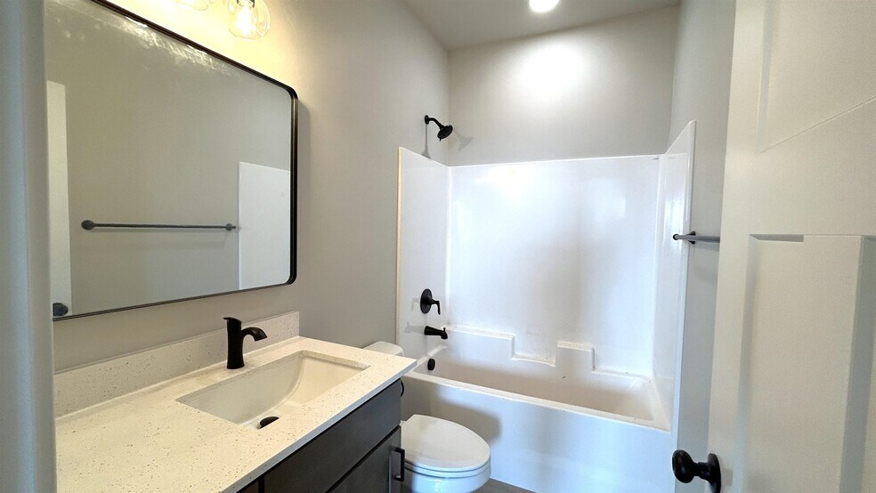 More Photos Of 110 Ridges, Pocatello Apartments For Sale
