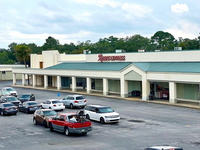 19191945 Glynn Ave, Brunswick, GA 31520 For Lease