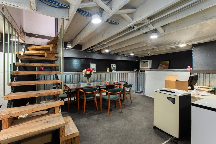 More Photos Of 910 Grand Ave, North Bergen Warehouse For Sale