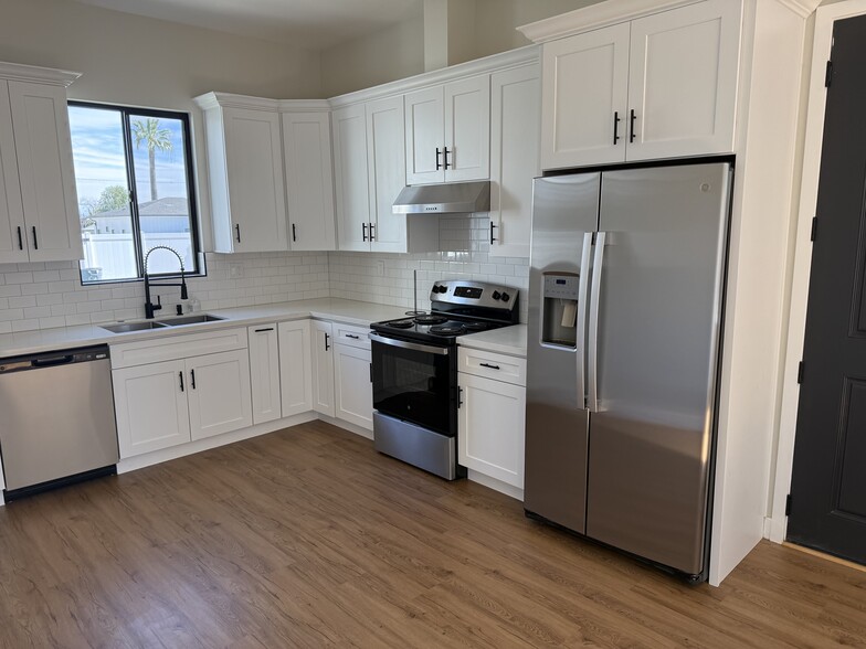 More Photos Of 9004 Olive St., Fontana Contractor Storage Yard For Lease