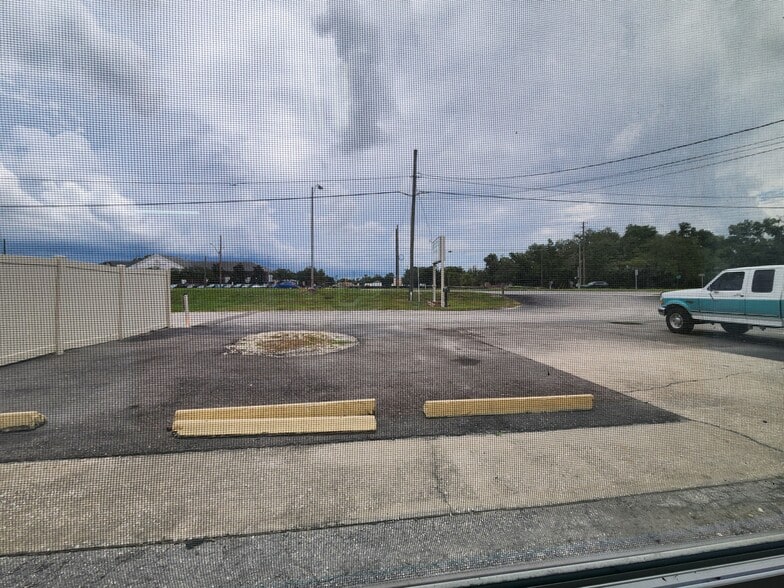 More Photos Of 17910 41 Hwy N, Lutz Industrial For Lease