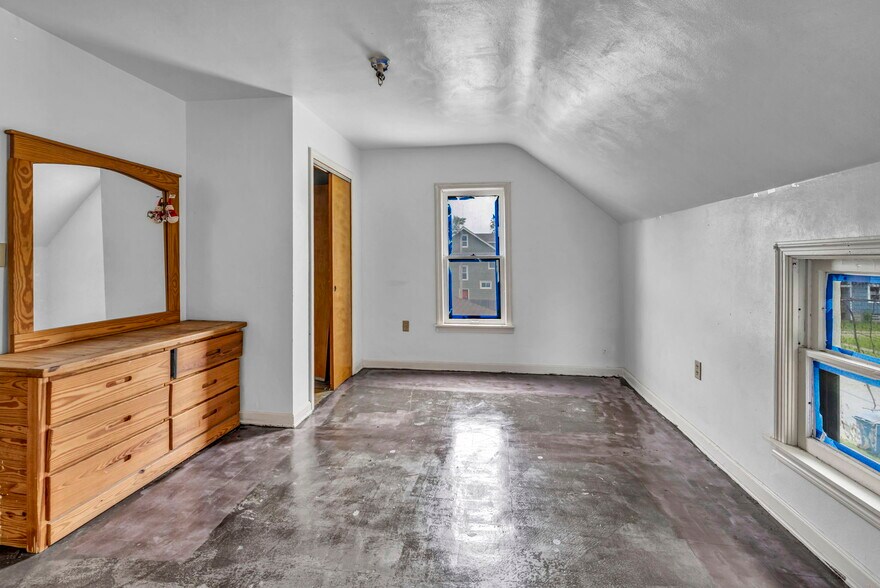 More Photos Of , Lorain Unknown For Sale