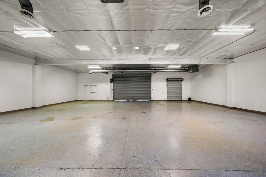 More Photos Of 7865 Balboa Ave, San Diego Freestanding For Lease